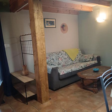 Chez Betty Appartement Le Luc Buitenkant foto