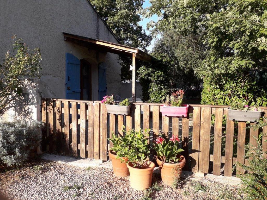Chez Betty Appartement Le Luc Buitenkant foto