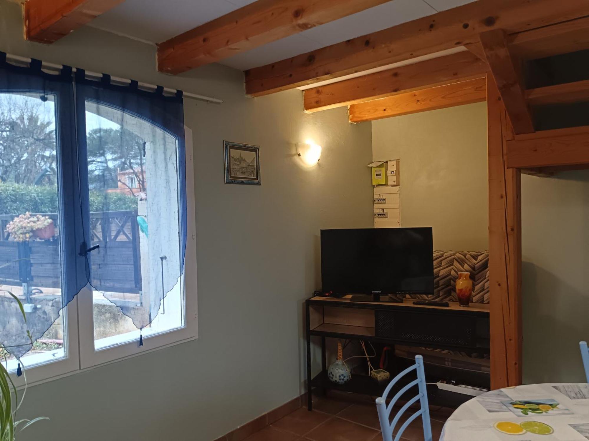 Chez Betty Appartement Le Luc Buitenkant foto